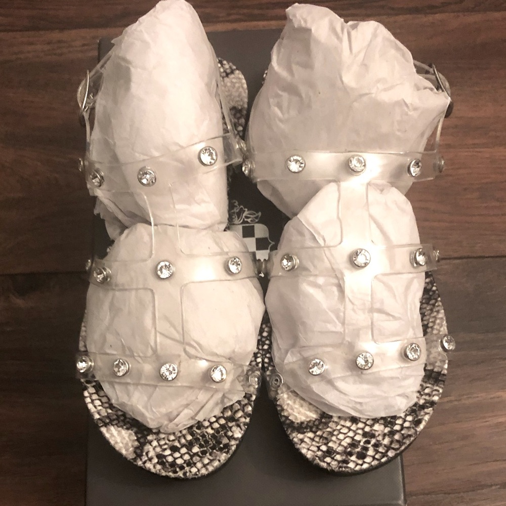 Vince Camuto Clear Sandals Size 2